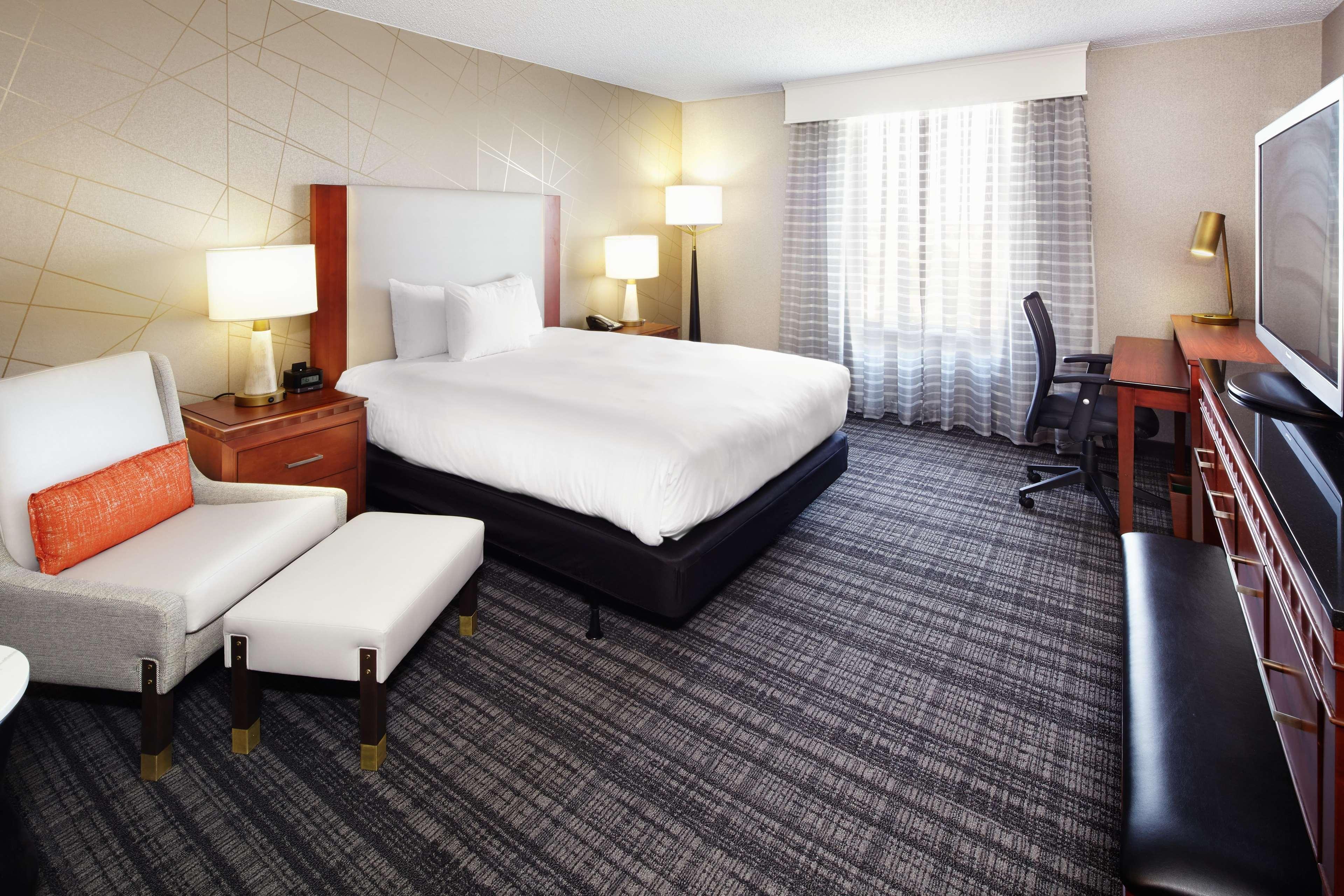 Doubletree By Hilton Dallas Near The Galleria Esterno foto