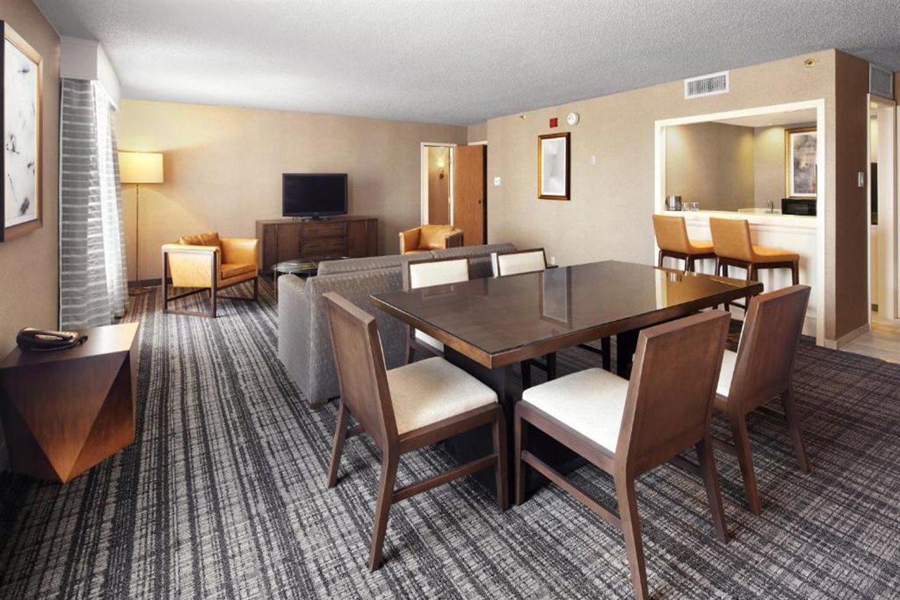 Doubletree By Hilton Dallas Near The Galleria Esterno foto
