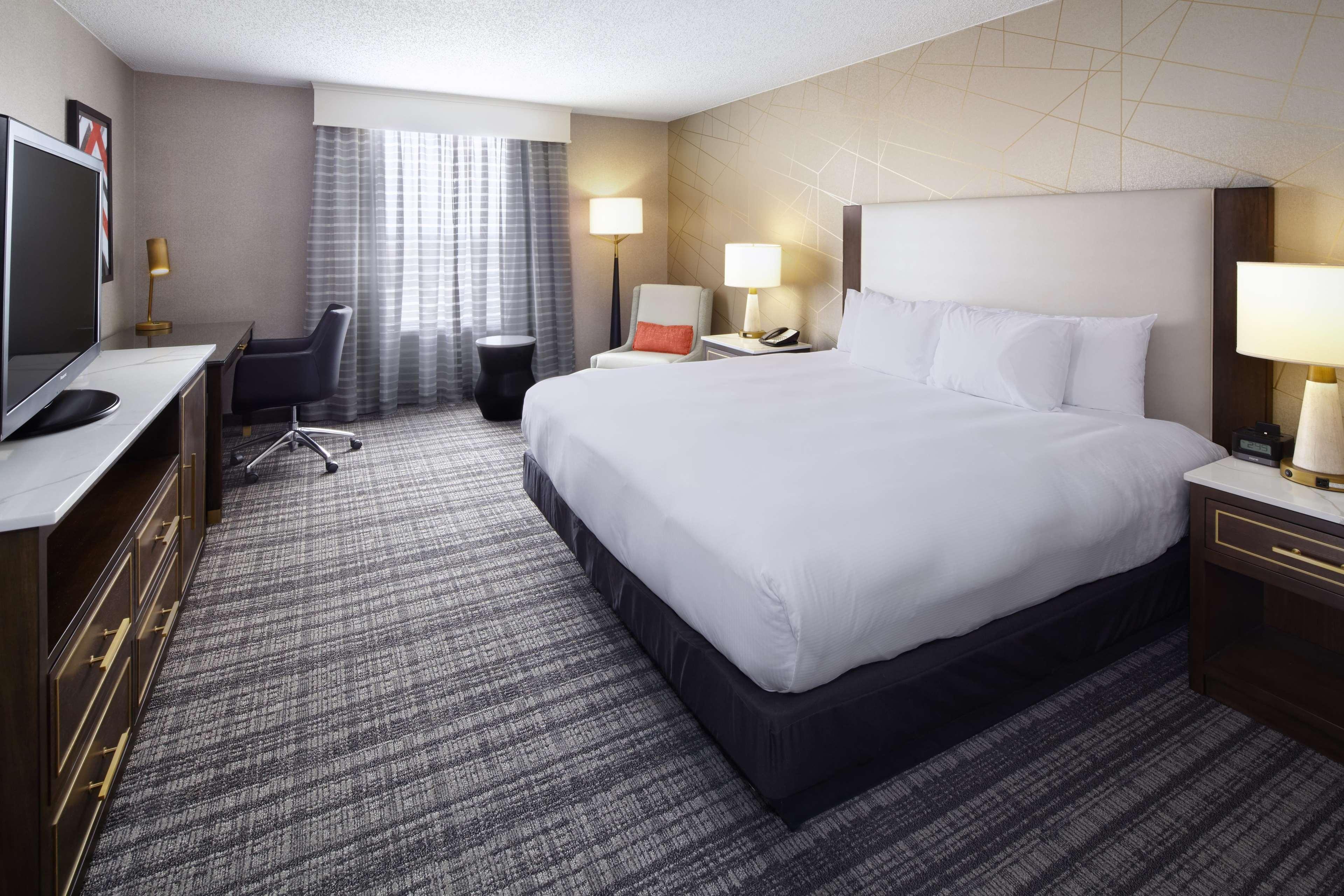 Doubletree By Hilton Dallas Near The Galleria Esterno foto