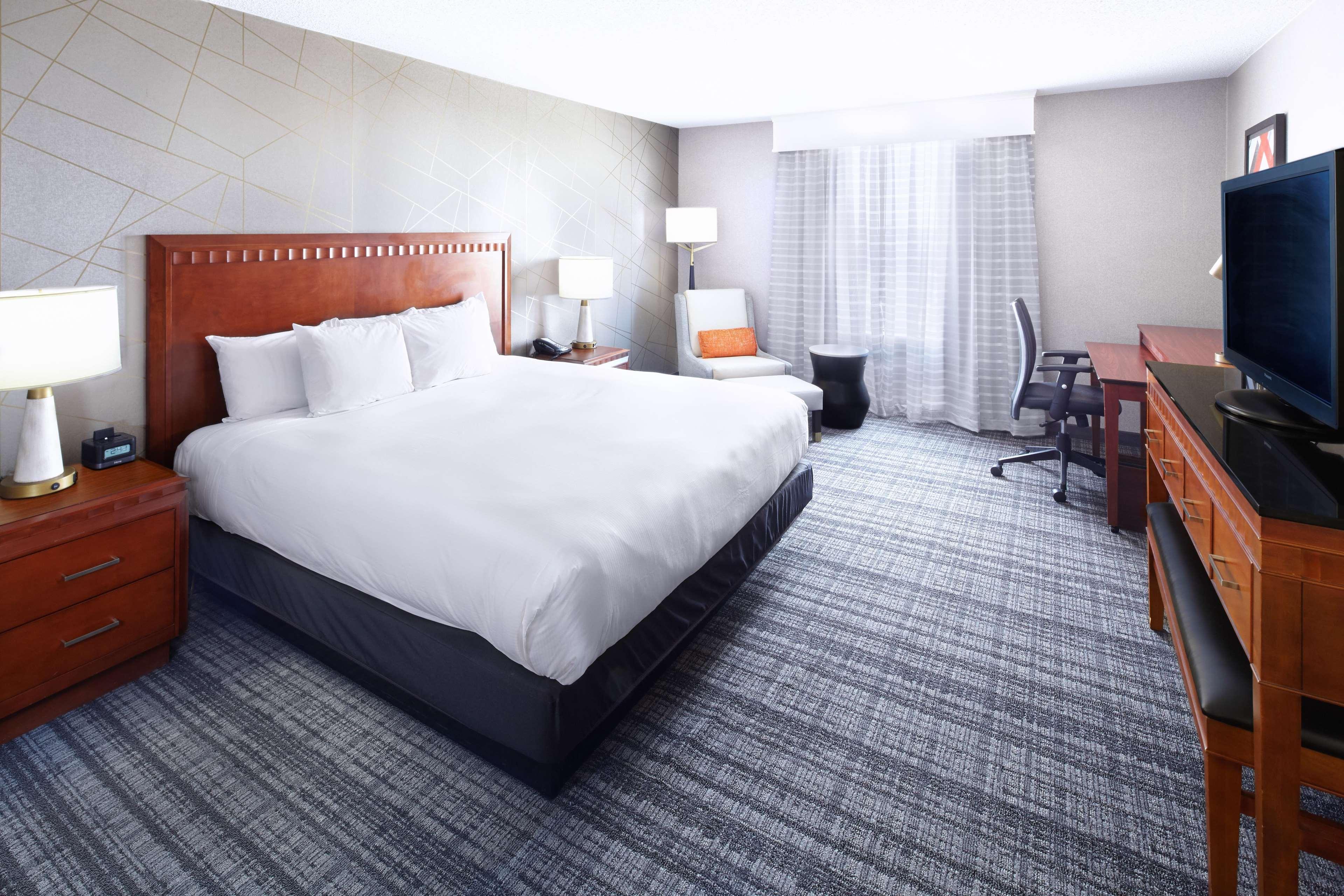 Doubletree By Hilton Dallas Near The Galleria Esterno foto