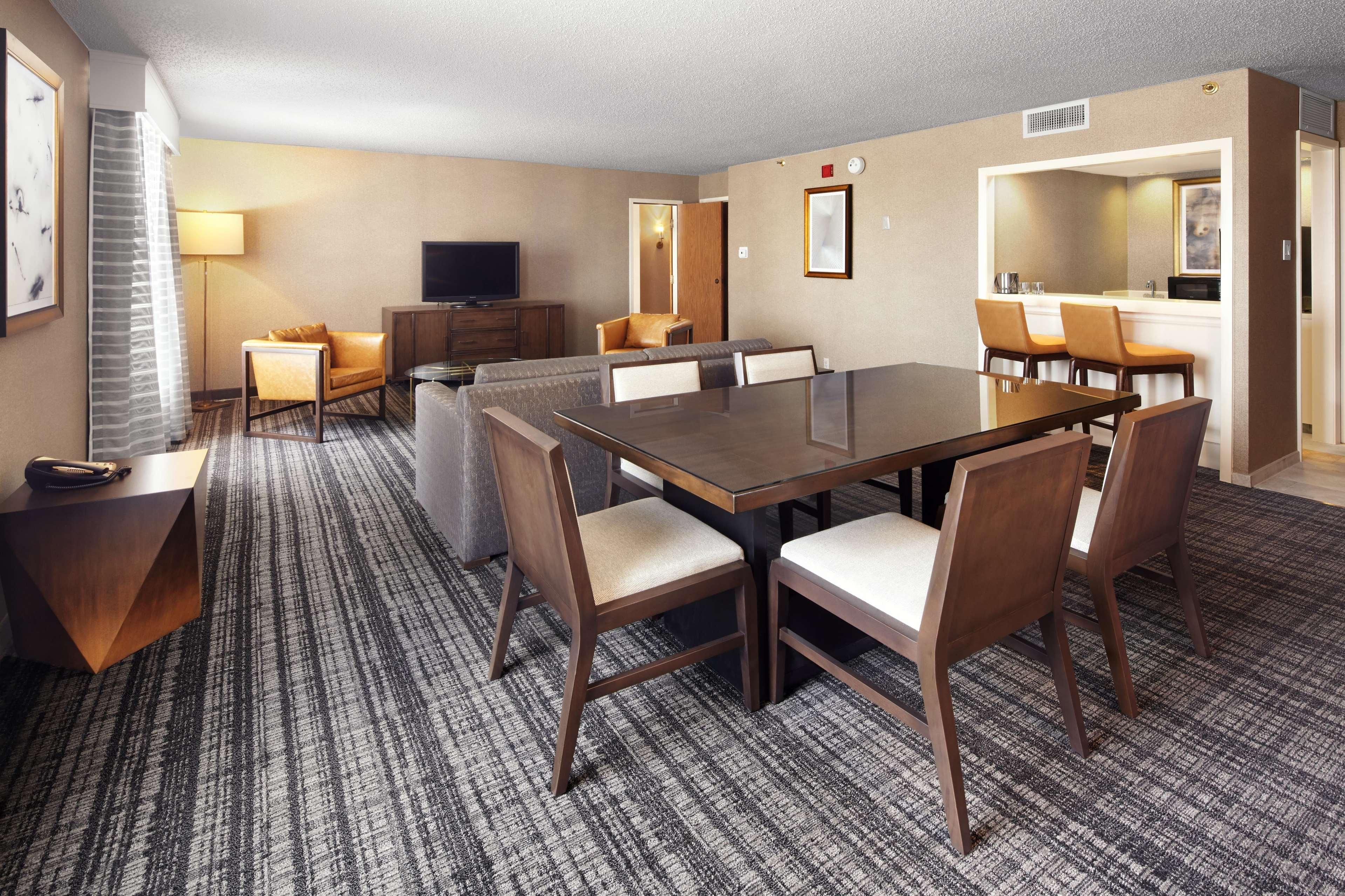 Doubletree By Hilton Dallas Near The Galleria Esterno foto