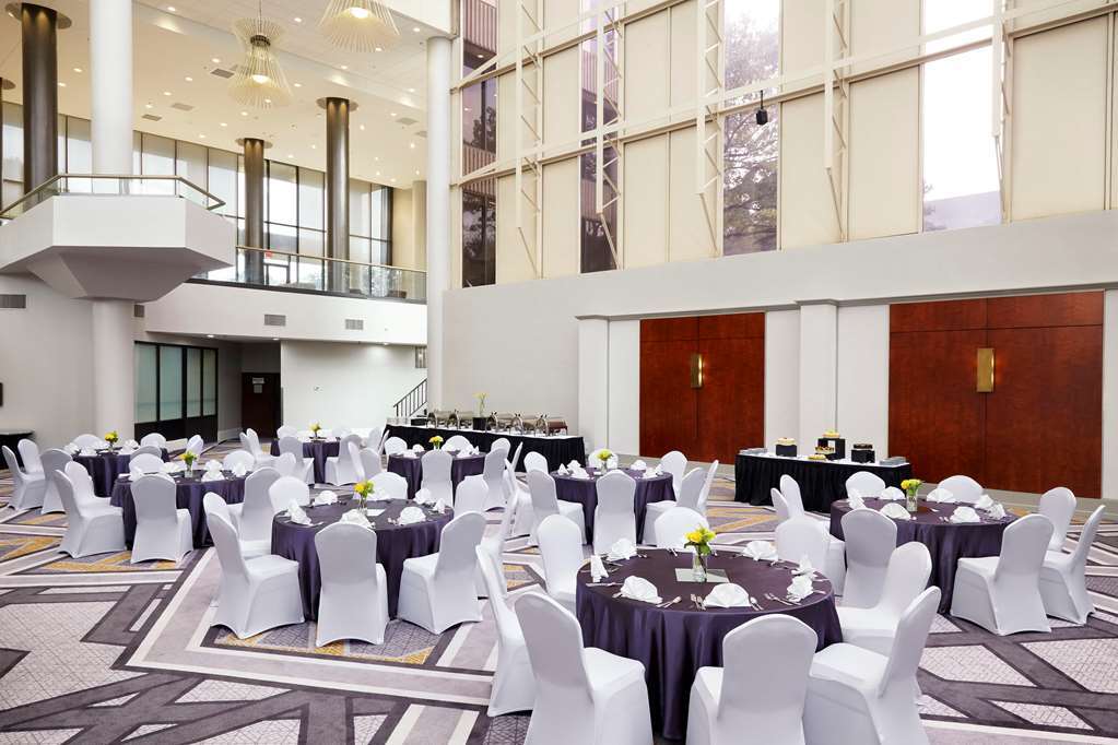 Doubletree By Hilton Dallas Near The Galleria Esterno foto